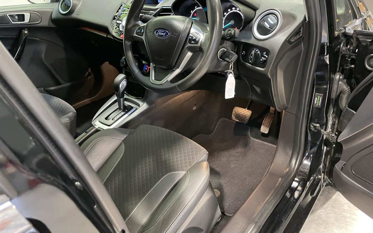 Car Finance 2018 Ford Fiesta-1281819
