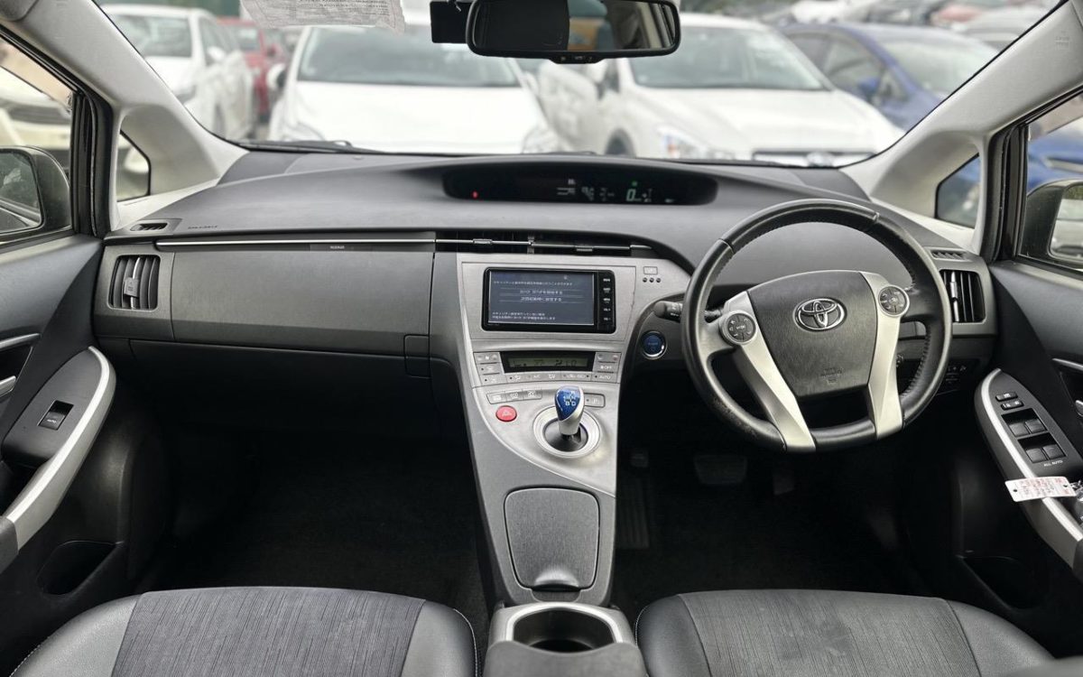 Car Finance 2015 Toyota Prius-1682307