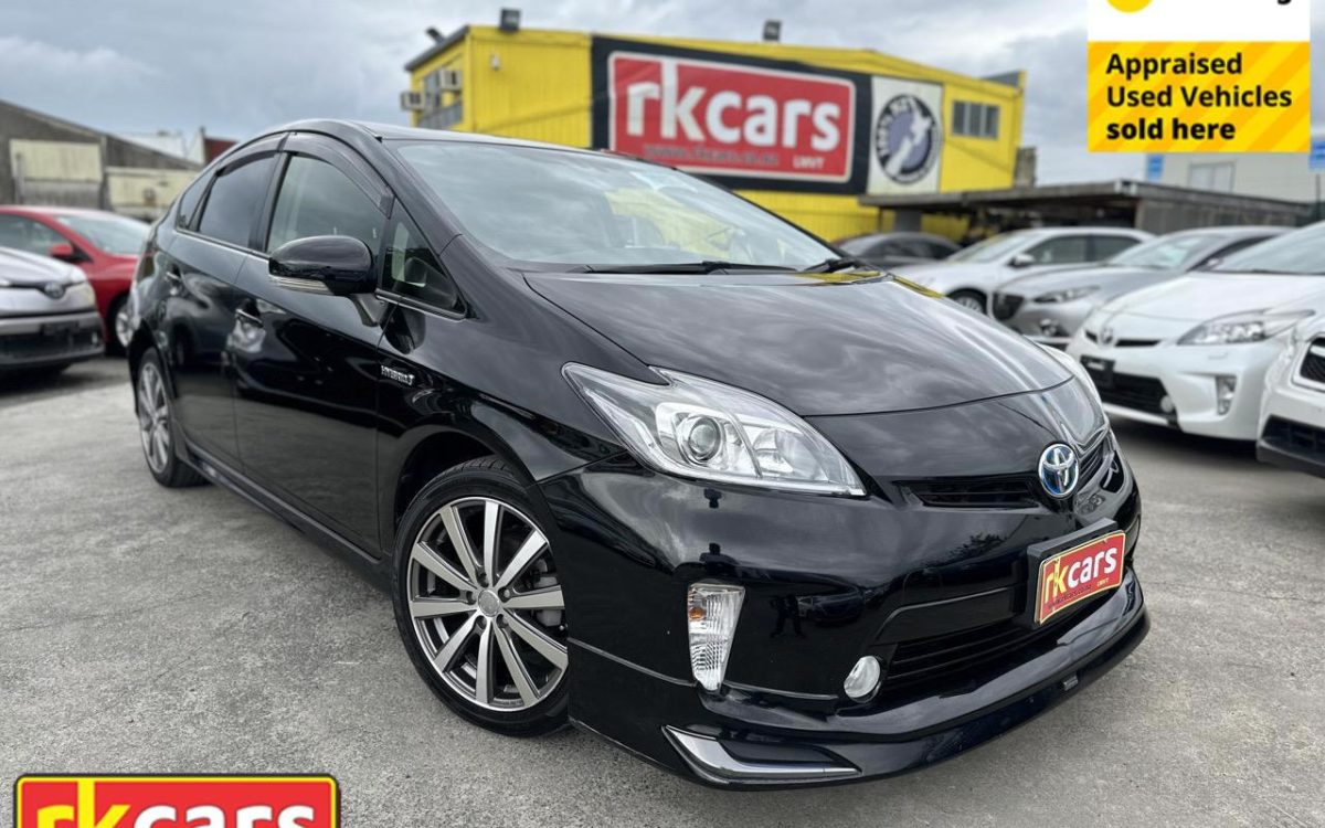 Car Finance 2015 Toyota Prius-1682290