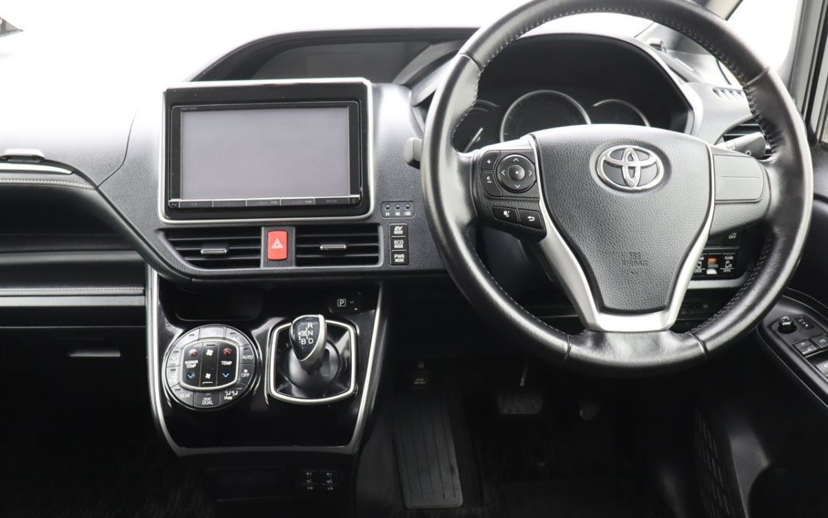 Car Finance 2015 Toyota Esquire-1718980