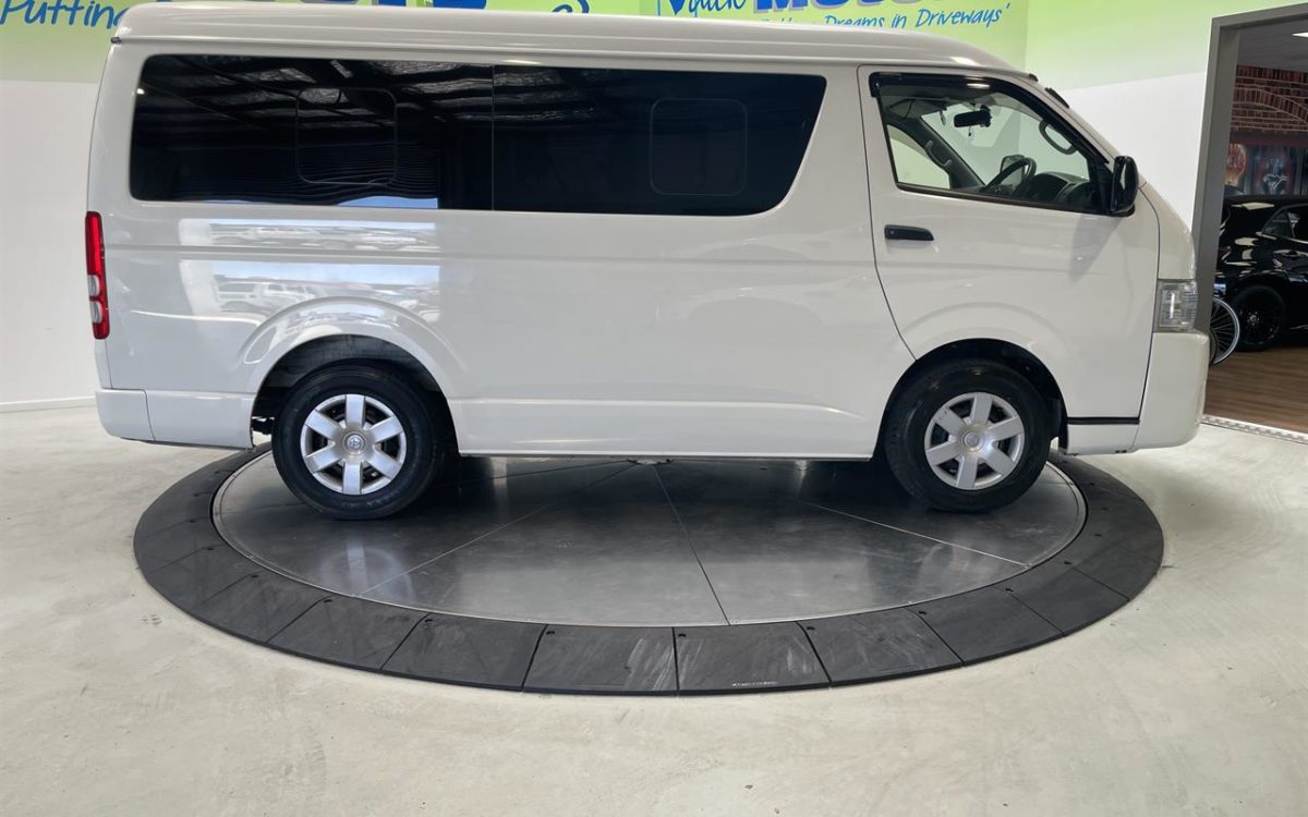 Toyota hiace 10 seater van shop for sale
