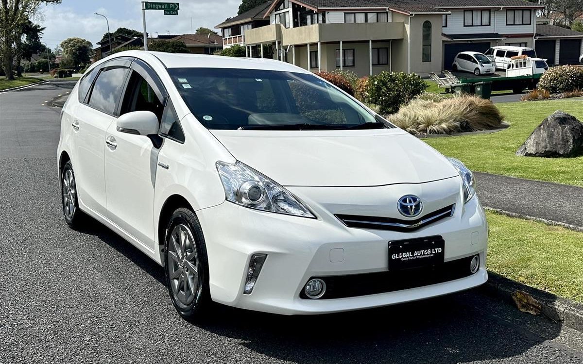 Car Finance 2014 Toyota Prius-1787229