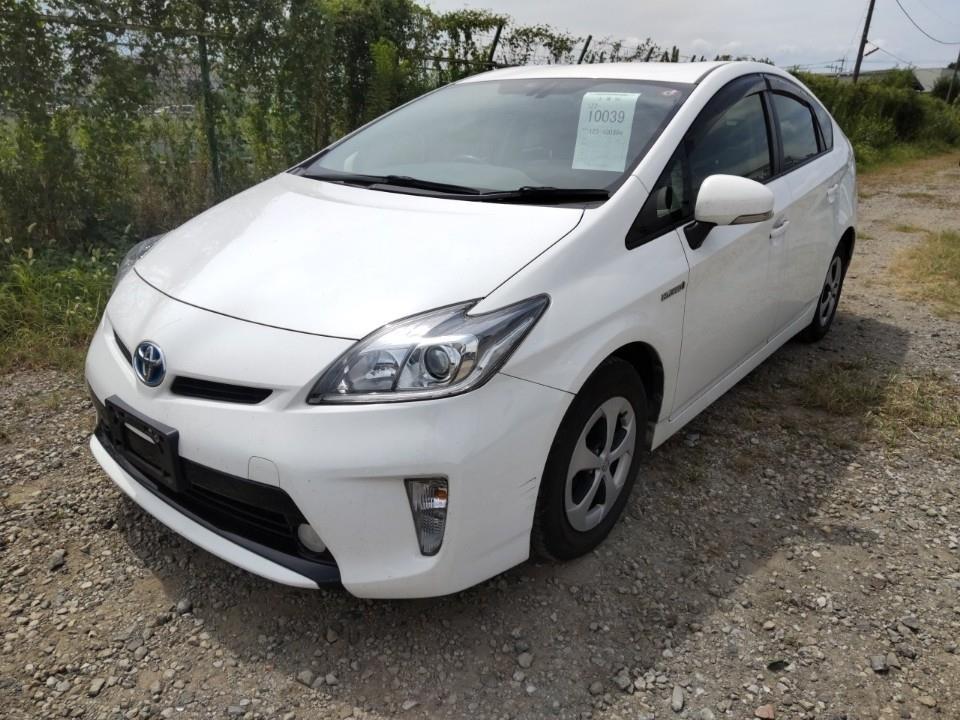 Car Finance 2015 Toyota Prius-1803873