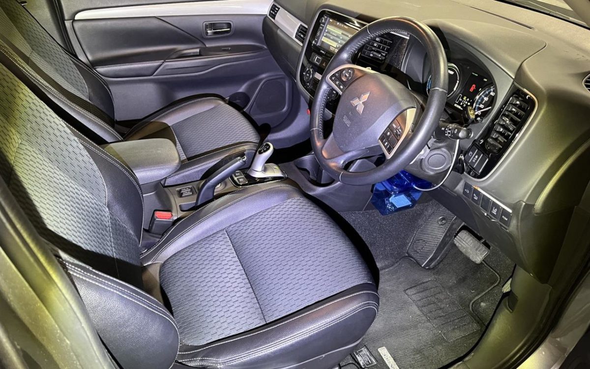 Car Finance 2015 Mitsubishi Outlander-1826397