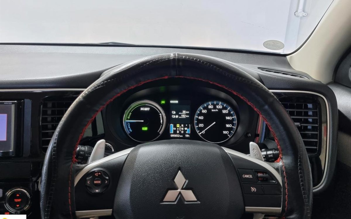 Car Finance 2015 Mitsubishi Outlander-1820015