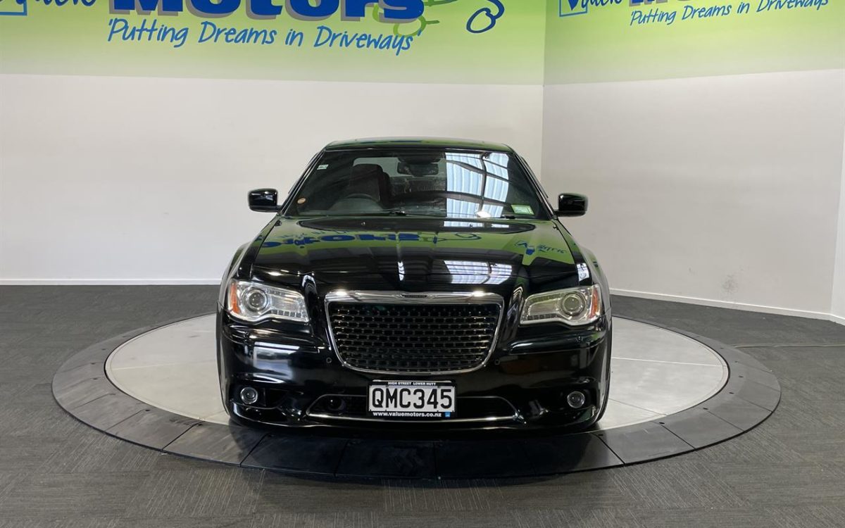 Car Finance 2013 Chrysler 300-1830032