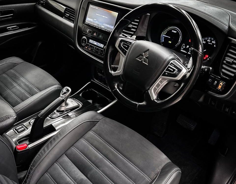 Car Finance 2015 Mitsubishi Outlander-1827402