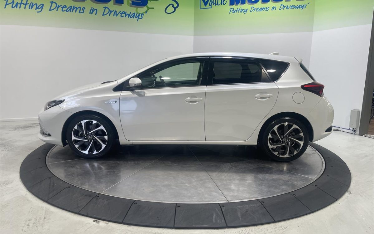 Car Finance 2016 Toyota Auris-1841086