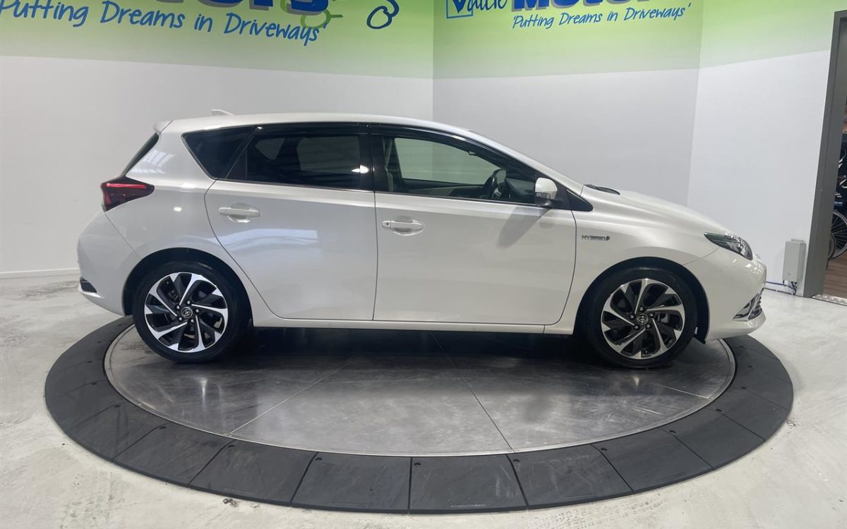 Car Finance 2016 Toyota Auris-1841087