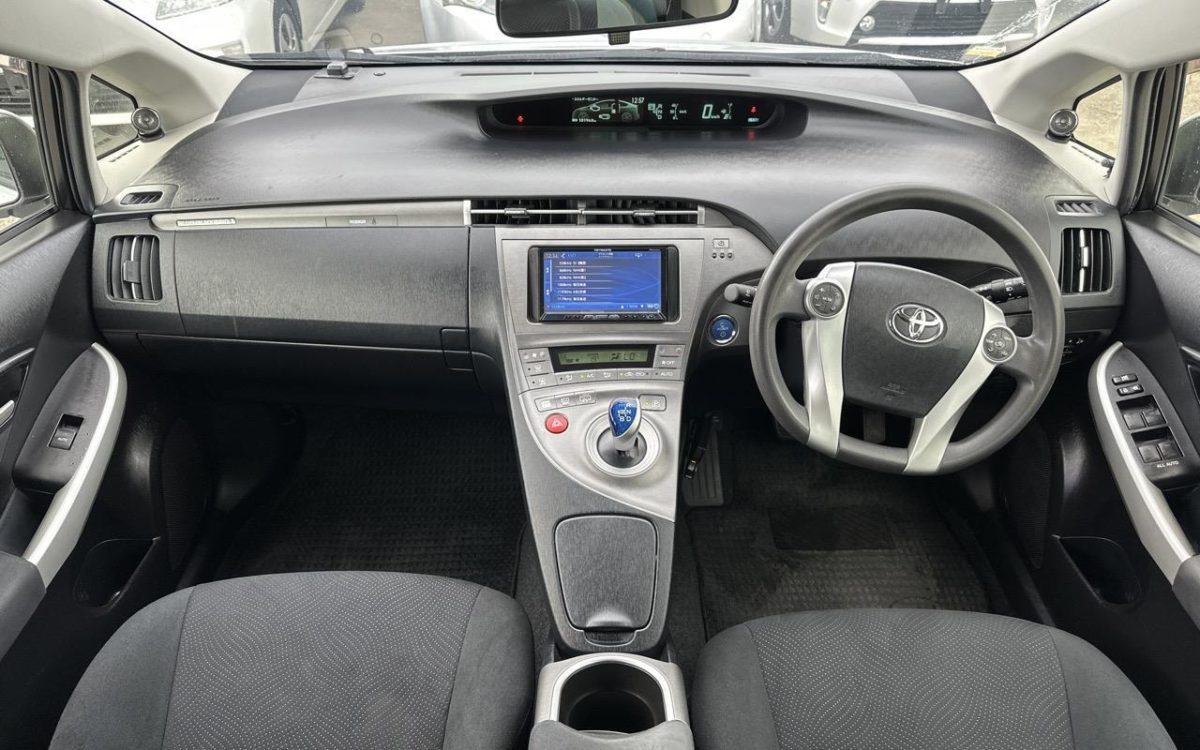 Car Finance 2012 Toyota Prius-1842096