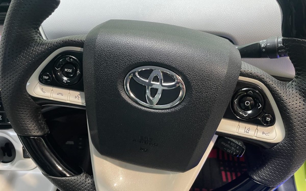 Car Finance 2016 Toyota Prius-1841031