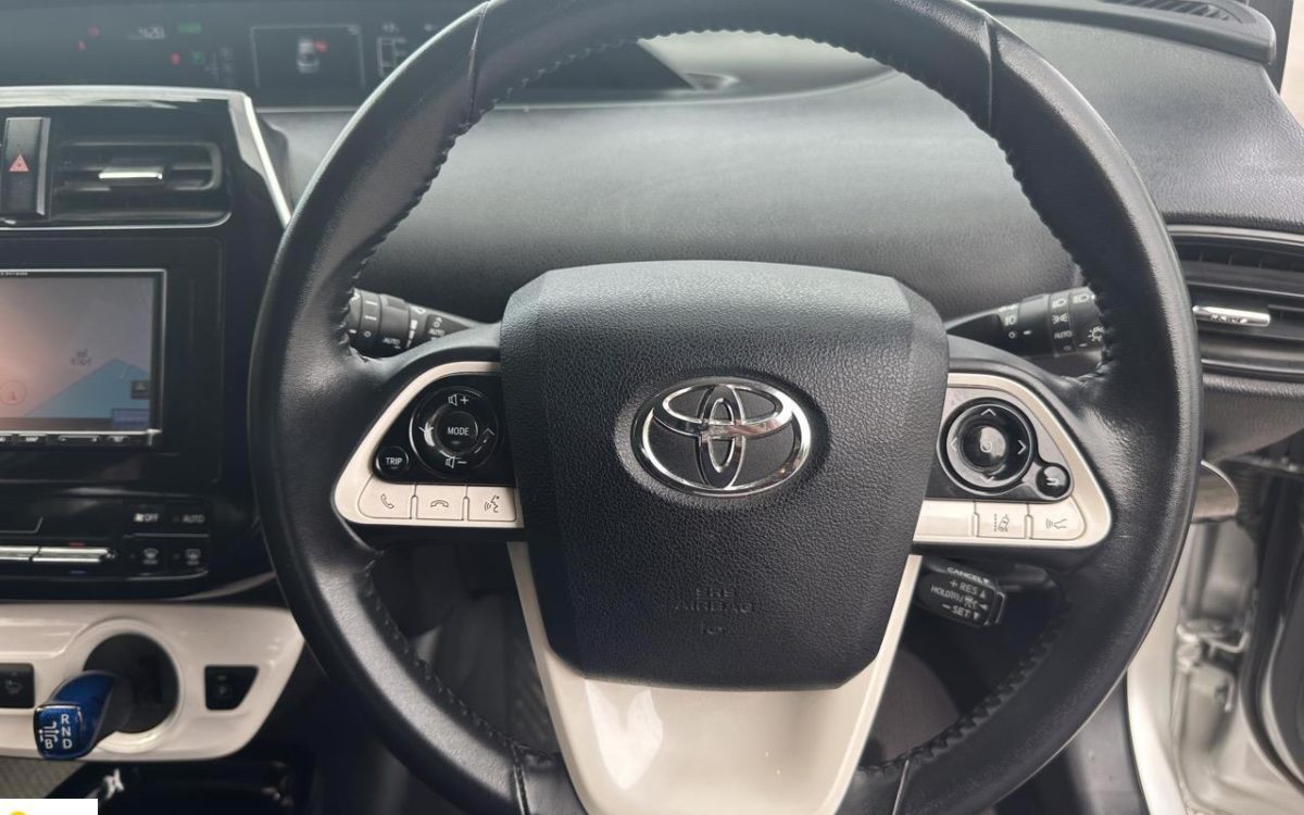 Car Finance 2018 Toyota Prius-1842669