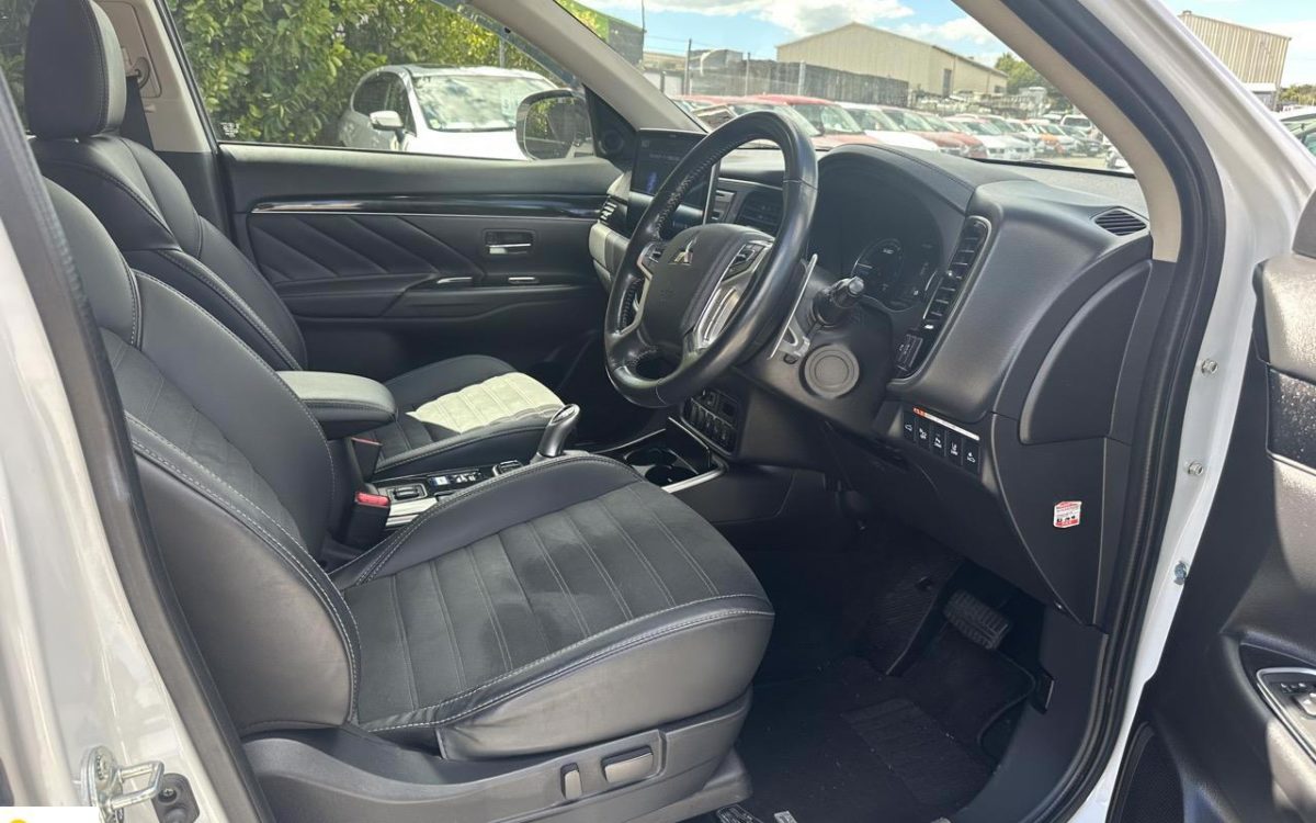 Car Finance 2018 Mitsubishi Outlander-1835413