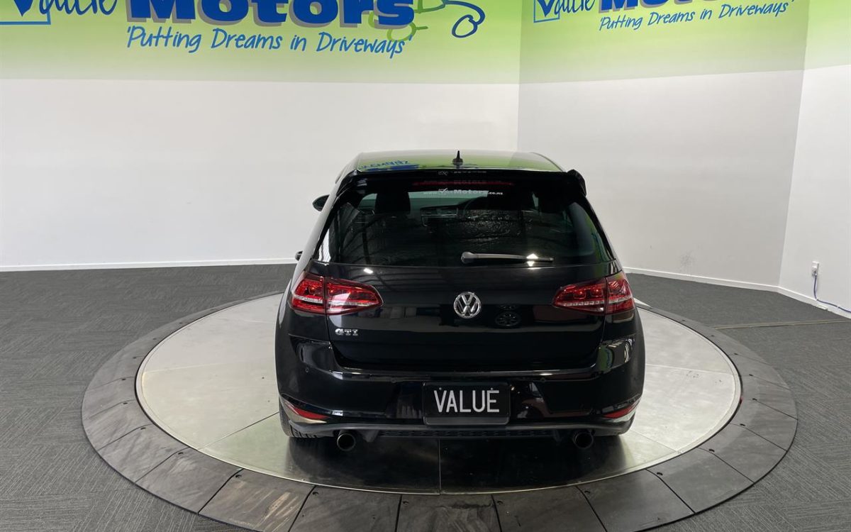 Car Finance 2014 Volkswagen Golf-1840997
