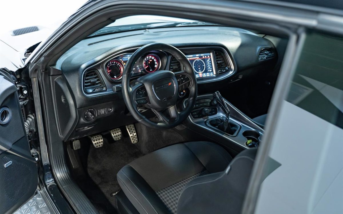 Car Finance 2019 Dodge Challenger-1837857