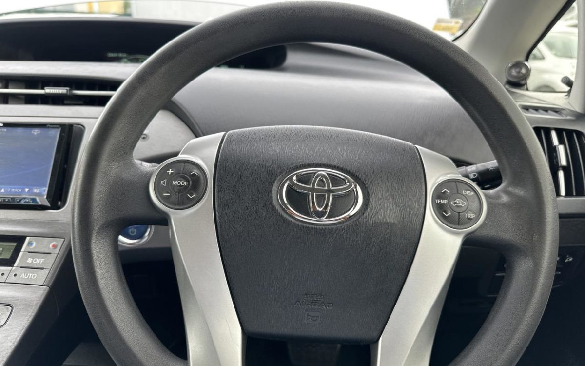 Car Finance 2012 Toyota Prius-1842092
